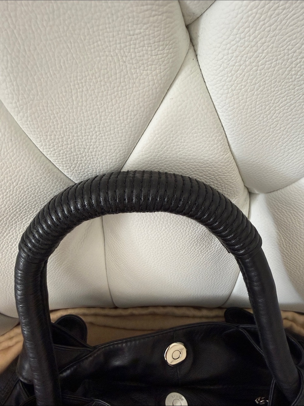 Excellent condition Loewe Levante Aire Handbag - Picture 10 of 12